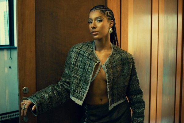 Unveiling the Ultimate Fedora Styling Tips for a Chic Look in Bristol